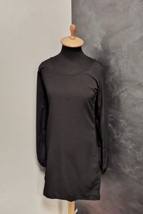 Haljina sa efektno izrezanim rukavima 6690, Boja: crna, IVET.RS - Nova Kolekcija