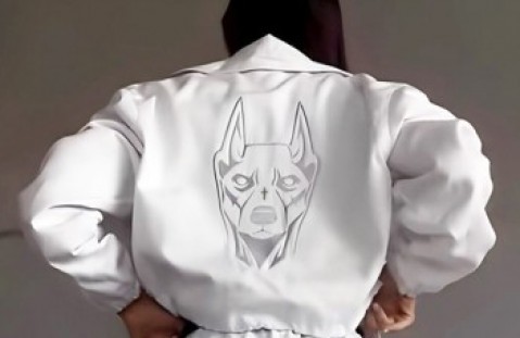 Efektna jakna sa atraktivnim printom na leđima 6854, Boja: bela, IVET.RS - Nova Kolekcija