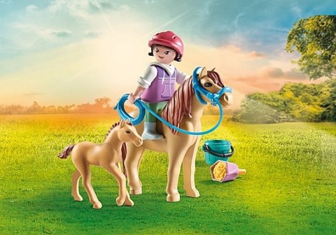 Сет фигурица Horses 71498 Дете са понијем и ждребетомIVET.RS - Nova Kolekcija