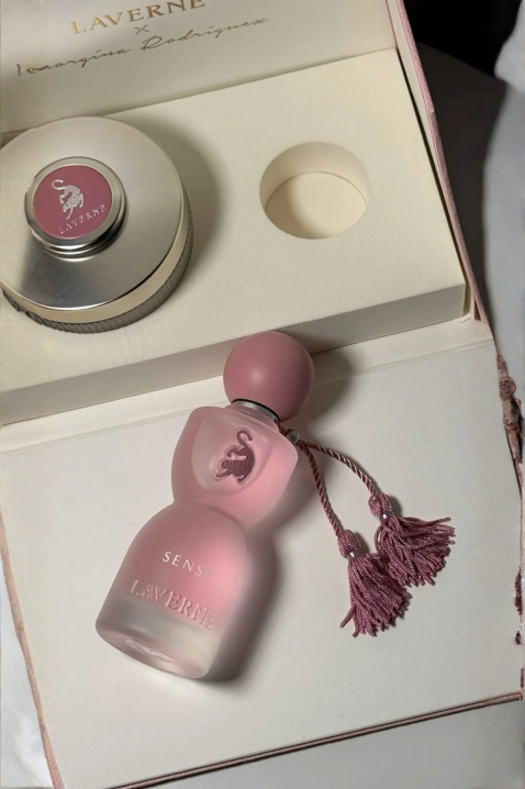 Ženski komplet Laverne Sense EDP 75 ml + Body Powder 70 gIVET.RS - Nova Kolekcija