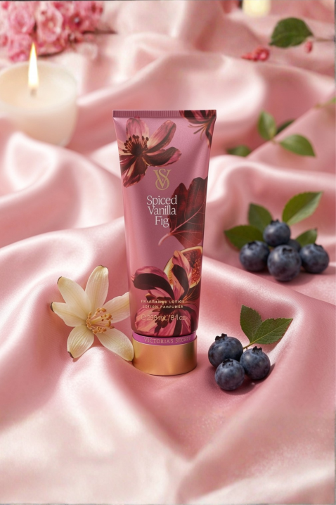 Losion za telo Victoria`s Secret Spiced Vanilla Fig Body Lotion 236 mlIVET.RS - Nova Kolekcija