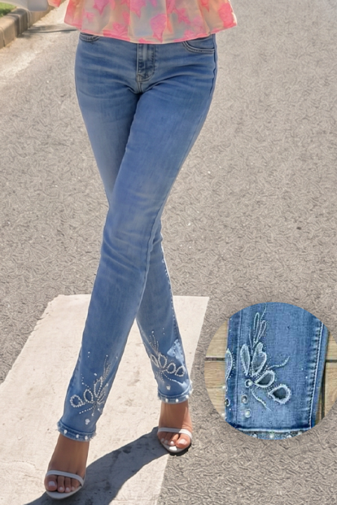 Efektne ženske farmerke sa cvetnim vezom TAYANA, Boja: svetloplava, IVET.RS - Nova Kolekcija