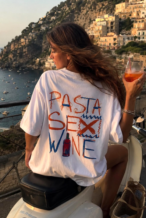 Ženska majica sa slobodnom siluetom i printom pasta sex wine BELVITA, Boja: bela, IVET.RS - Nova Kolekcija