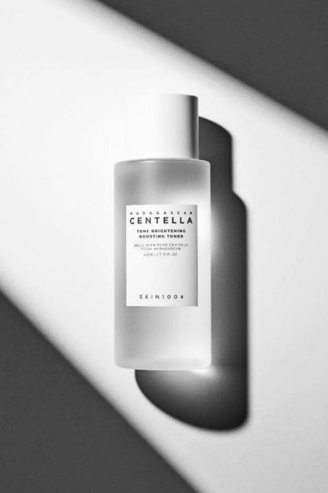 SKIN1004 Madagascar Centella Tone Brightening Boosting Toner 210 mlIVET.RS - Nova Kolekcija