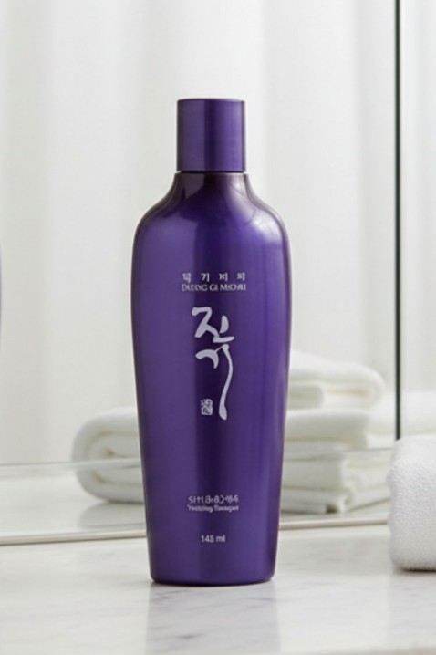 Daeng Gi Meo Ri Vitalizing Shampoo 145 mlIVET.RS - Nova Kolekcija
