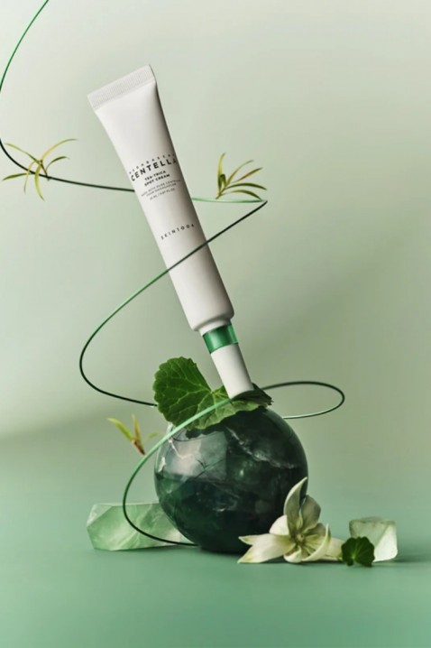 SKIN1004 Madagascar Centella Tea-Trica Spot Cream 20 mlIVET.RS - Nova Kolekcija