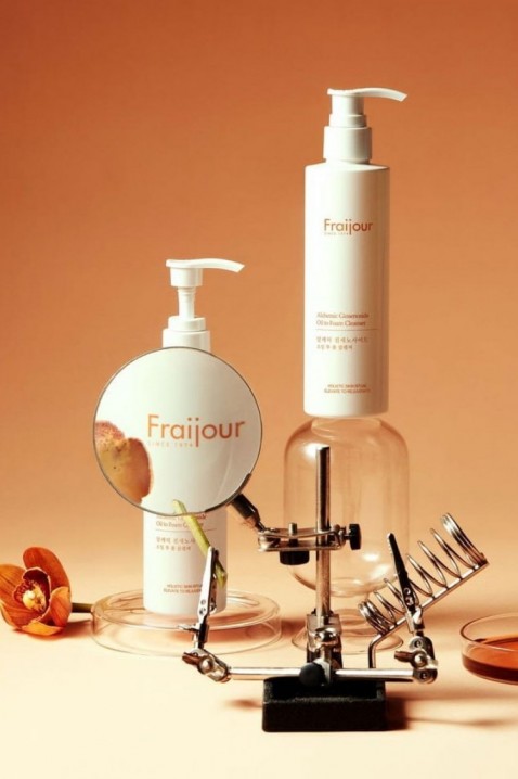 Fraijour Alchemic Ginsenoside Oil to Foam Cleanser 210 mlIVET.RS - Nova Kolekcija