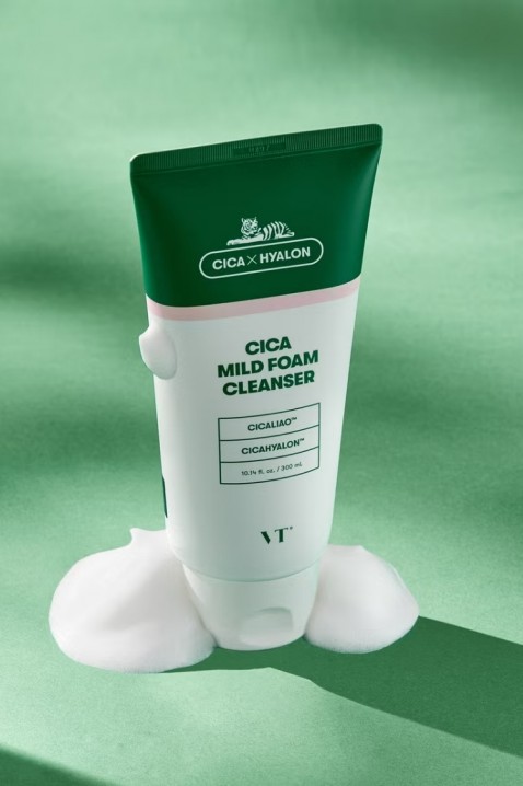 VT COSMETICS Cica Mild Foam Cleanser 300 mlIVET.RS - Nova Kolekcija