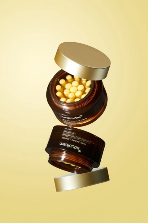 MEDICUBE Deep Vita C Capsule Cream 55 mlIVET.RS - Nova Kolekcija