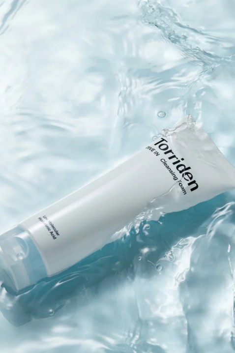 Torriden DIVE-IN Low Molecular Hyaluronic Acid Cleansing Foam 150 mlIVET.RS - Nova Kolekcija