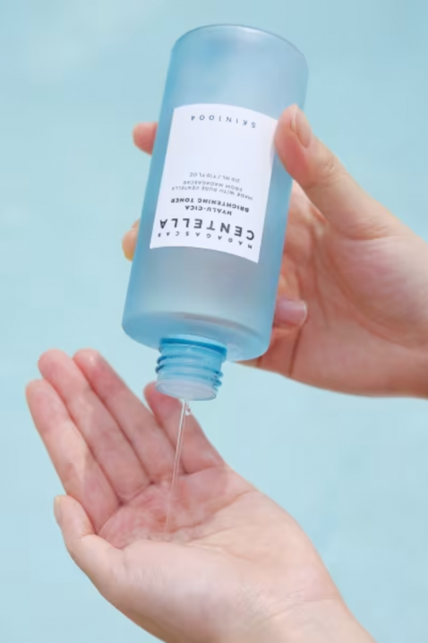 SKIN1004 Madagascar Centella Hyalu-Cica Brightening Toner 210 mlIVET.RS - Nova Kolekcija