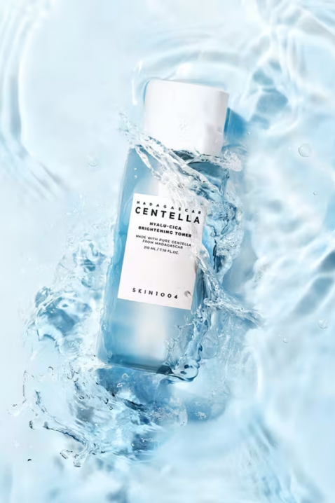 SKIN1004 Madagascar Centella Hyalu-Cica Brightening Toner 210 mlIVET.RS - Nova Kolekcija
