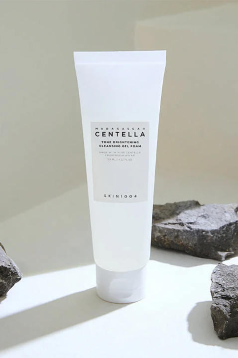 SKIN1004 Madagascar Centella Tone Brightening Cleansing Gel Foam 125mlIVET.RS - Nova Kolekcija