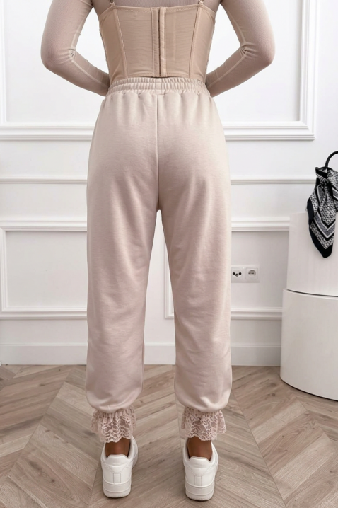 Romantičan ženski boho pantalone sa prefinjenim čipkanim akcentima i udobnim siluetom VESPERIA BEIGE, Boja: bež, IVET.RS - Nova Kolekcija
