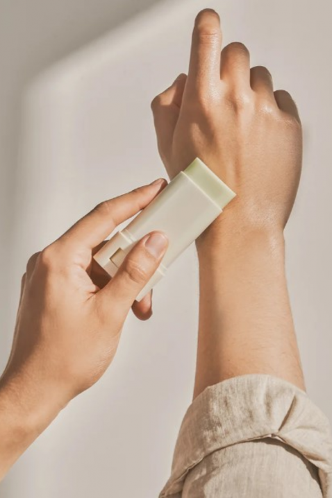 Beauty of Joseon Matte Sun Stick: Mugwort+Camelia, 18 mlIVET.RS - Nova Kolekcija