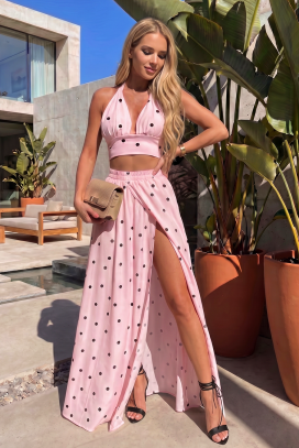zavodljivi ženski komplet sa tufnicama BELARIA PINK